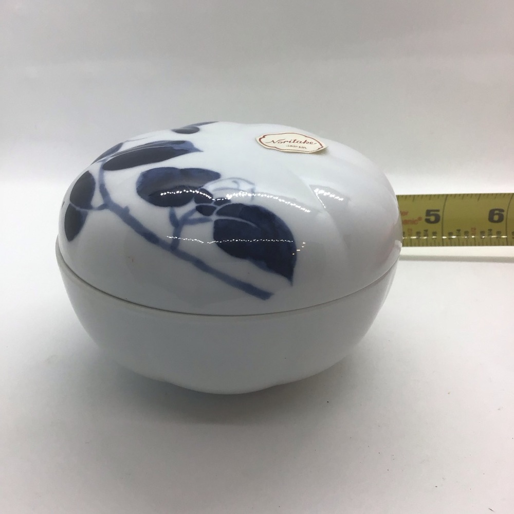 Noritake Japanese Porcelain Covered Trinket Dish Blue Leaves Jewelry box - Picture 6 of 6